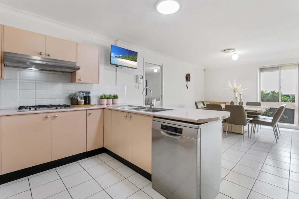 154 Excelsior Avenue, Castle Hill NSW 2154 - photo 4