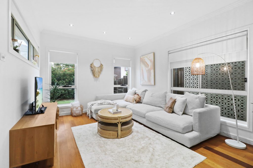 8 Laura Street, Norwest NSW 2153 - photo 2