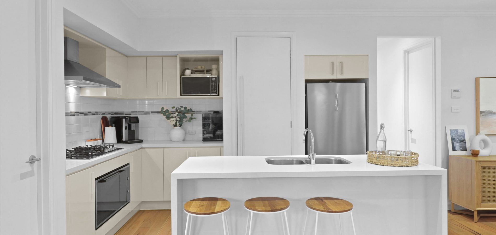 8 Laura Street, Norwest NSW 2153 - photo 17