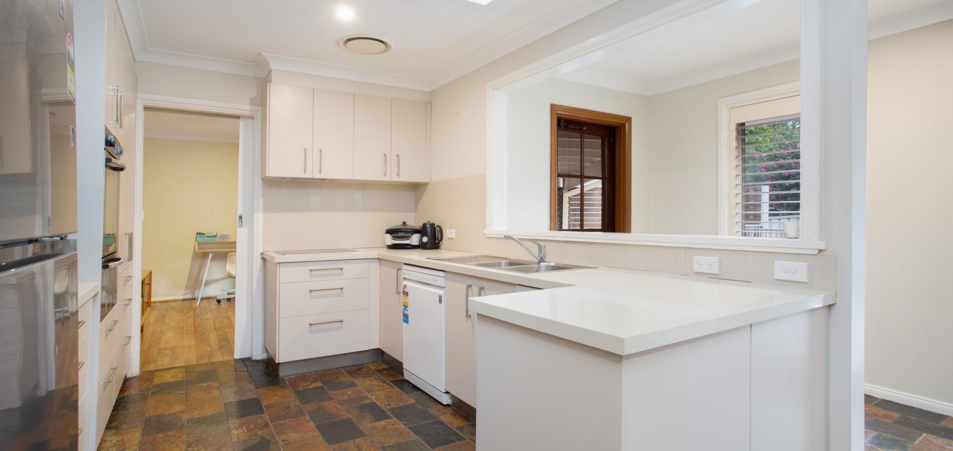 36 Tallwood Drive, North Rocks NSW 2151 - photo 5