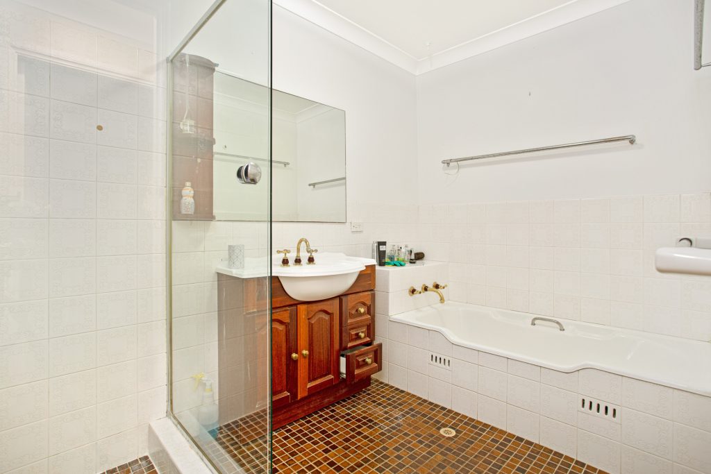 36 Tallwood Drive, North Rocks NSW 2151 - photo 8