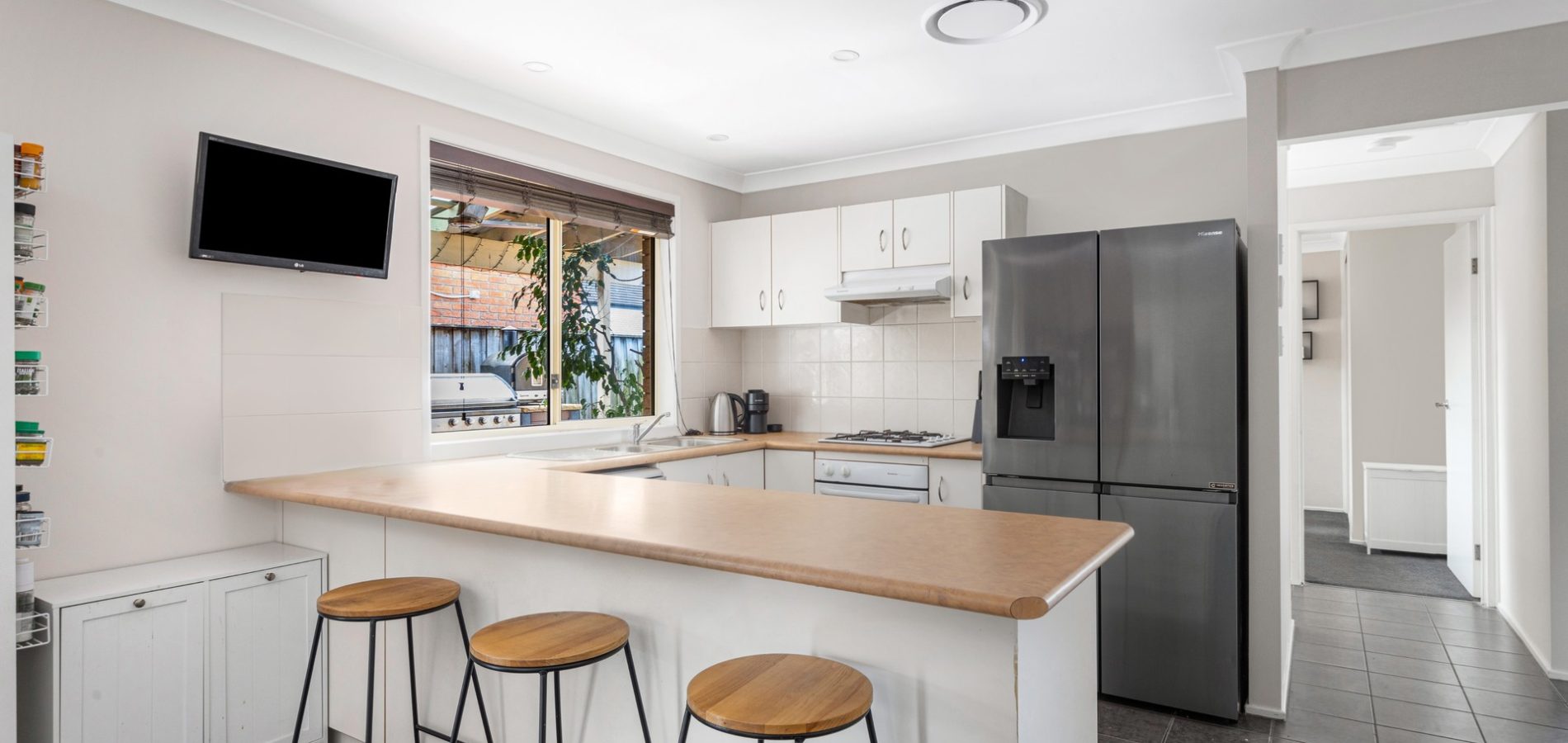 6 Nicholi Street, Kellyville Ridge NSW 2155 - photo 4