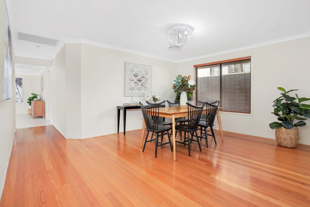 4 Buller Circuit, Beaumont Hills NSW 2155 - photo 3