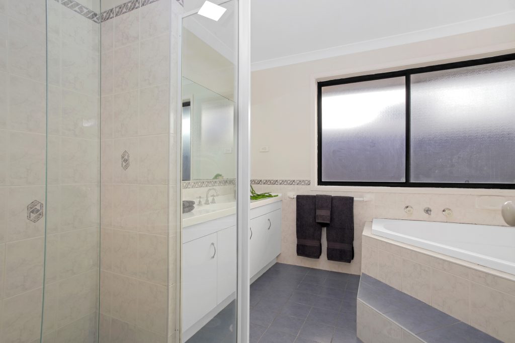 4 Buller Circuit, Beaumont Hills NSW 2155 - photo 10