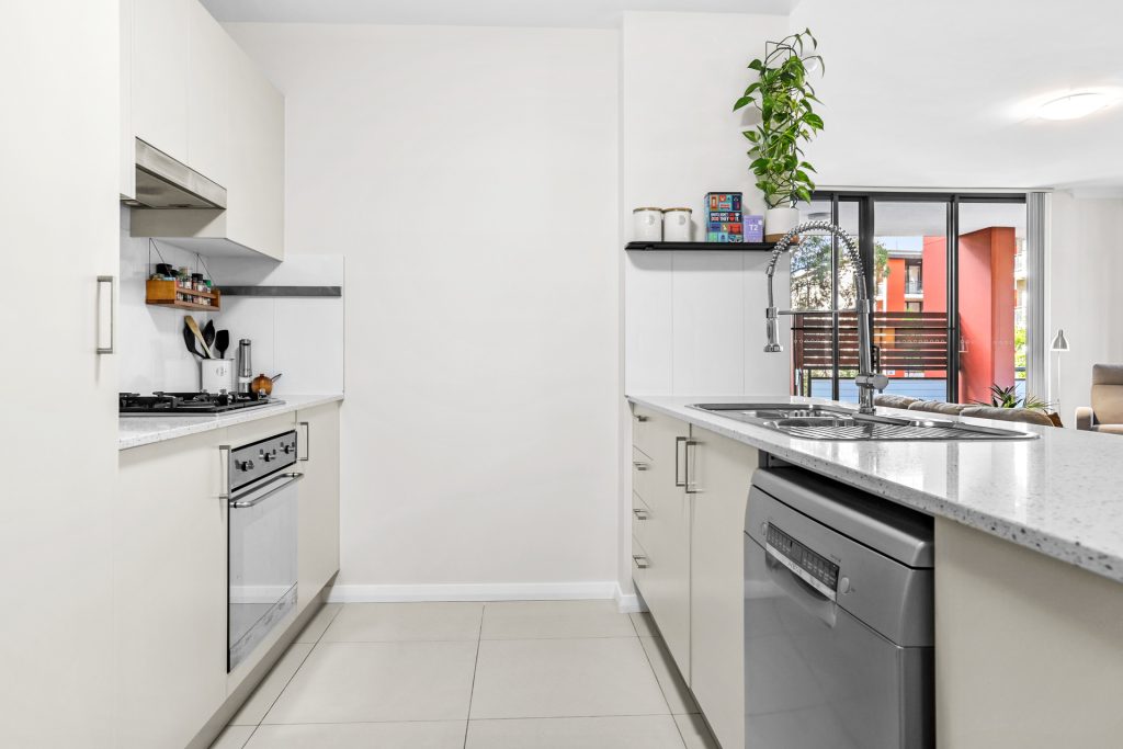 90/40 Barina Downs Road, Norwest NSW 2153 - photo 6