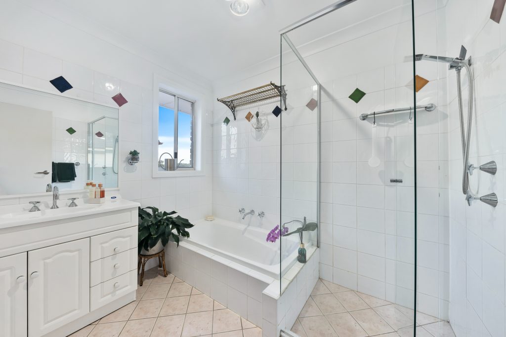 8 Bolton Street, Prospect NSW 2148 - photo 9