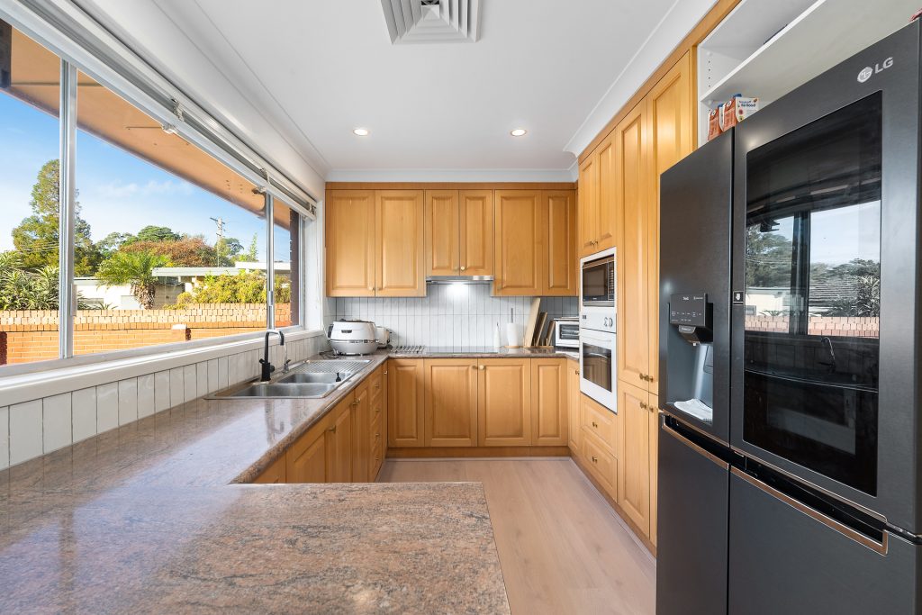 3 Leong Place, Baulkham Hills NSW 2153 - photo 2