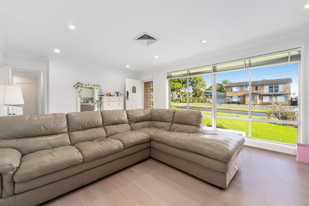 3 Leong Place, Baulkham Hills NSW 2153 - photo 4