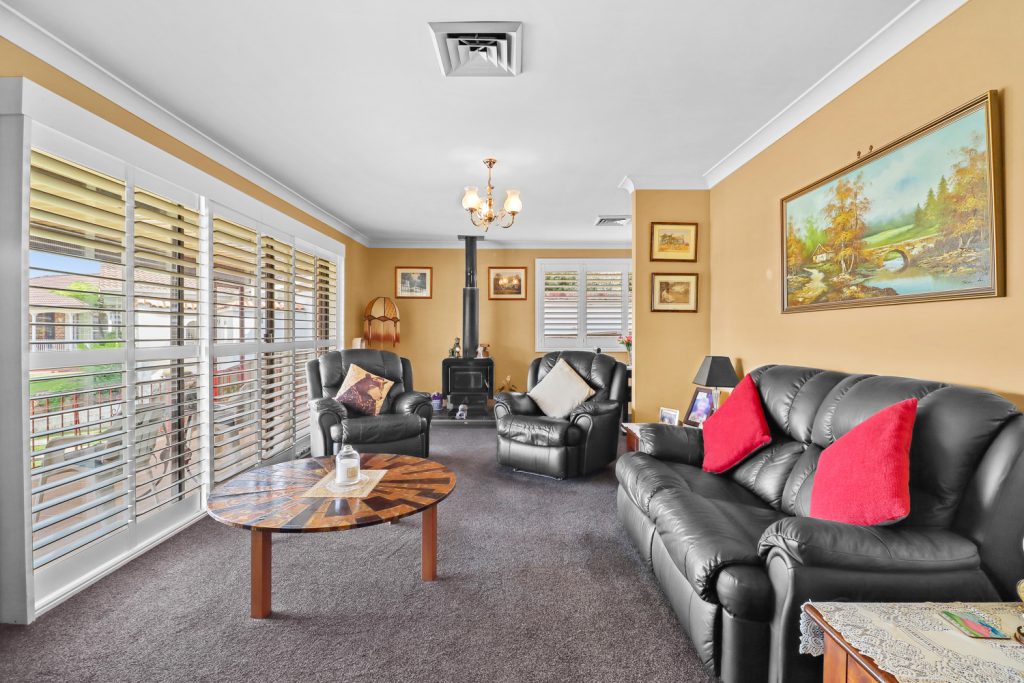 15 Bangalow Place, Baulkham Hills NSW 2153 - photo 2