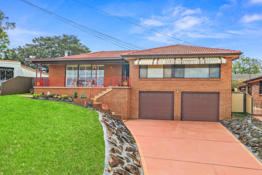 15 Bangalow Place, Baulkham Hills NSW 2153 - photo 14