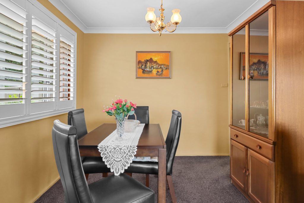 15 Bangalow Place, Baulkham Hills NSW 2153 - photo 6