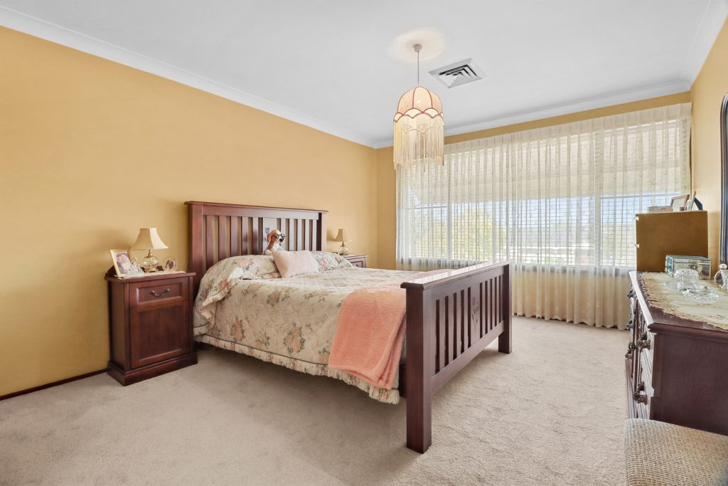 15 Bangalow Place, Baulkham Hills NSW 2153 - photo 9