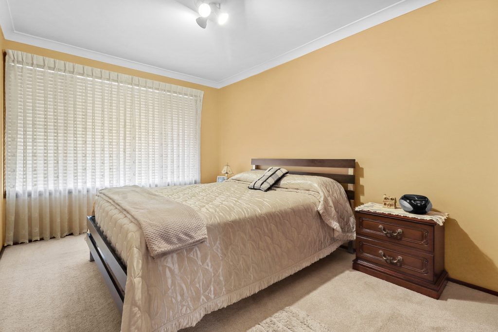 15 Bangalow Place, Baulkham Hills NSW 2153 - photo 10