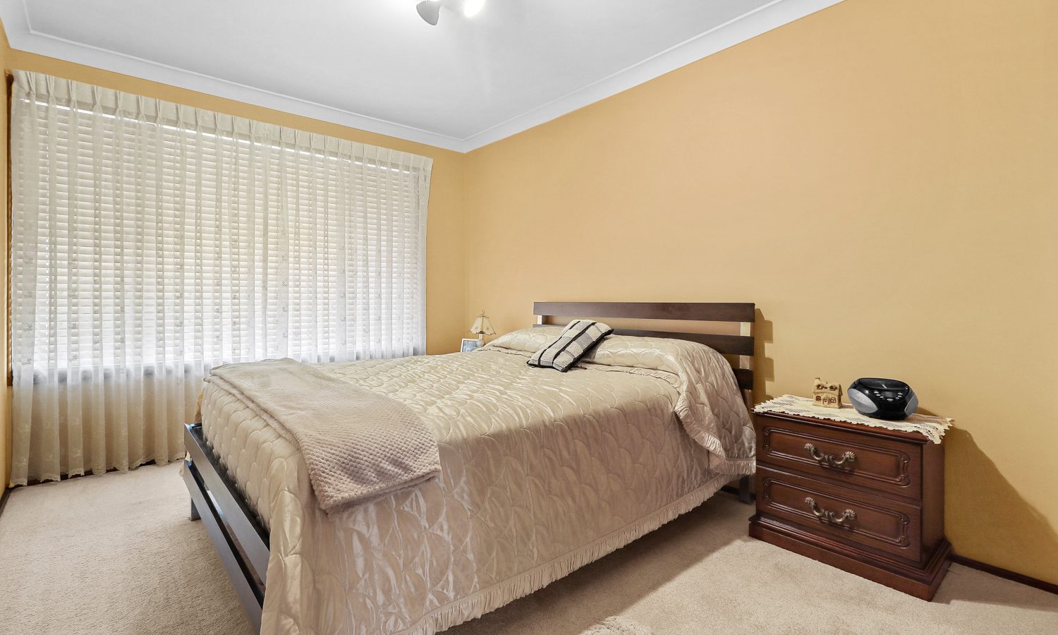 15 Bangalow Place, Baulkham Hills NSW 2153 - photo 10