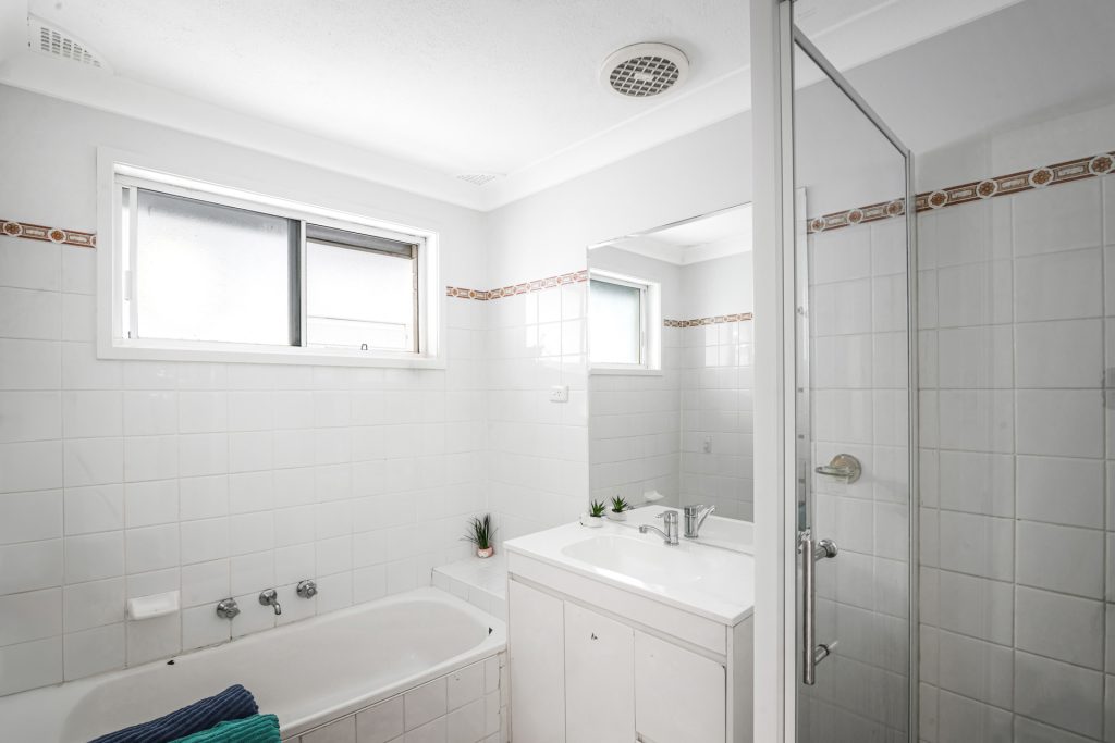 210 Madagascar Drive, Kings Park NSW 2148 - photo 11