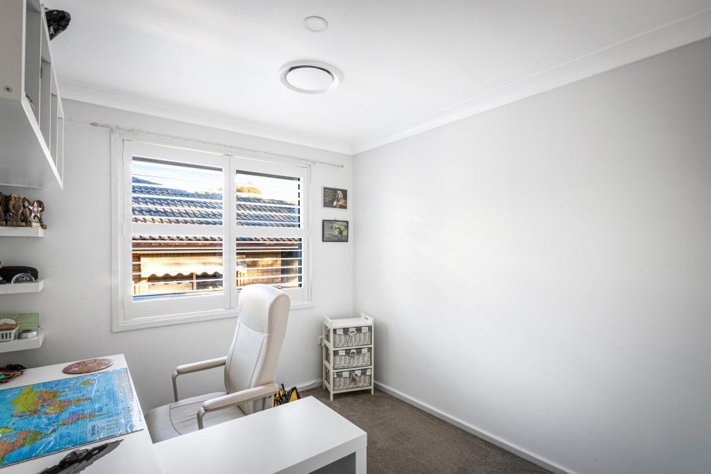 210 Madagascar Drive, Kings Park NSW 2148 - photo 9