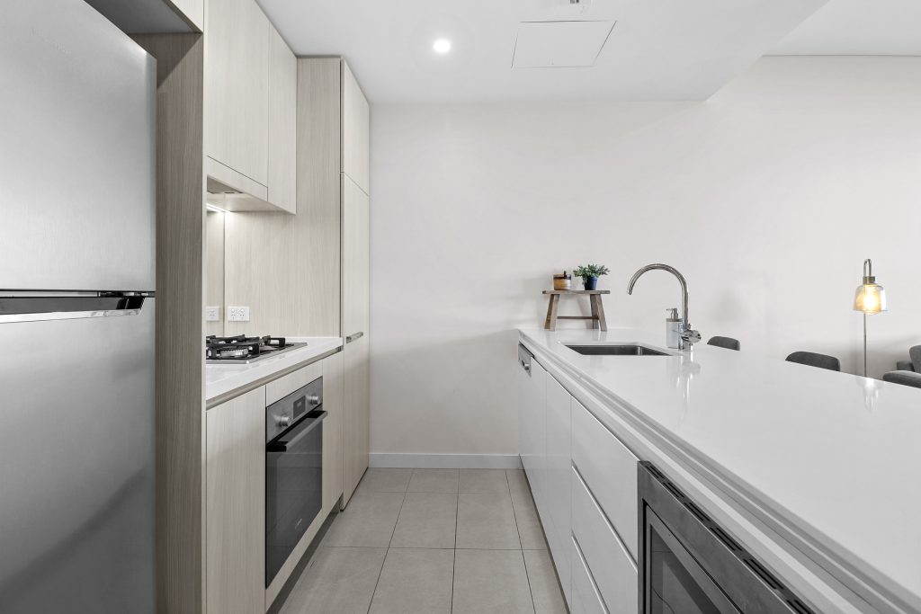 420/11 Solent Circuit, Norwest NSW 2153 - photo 6