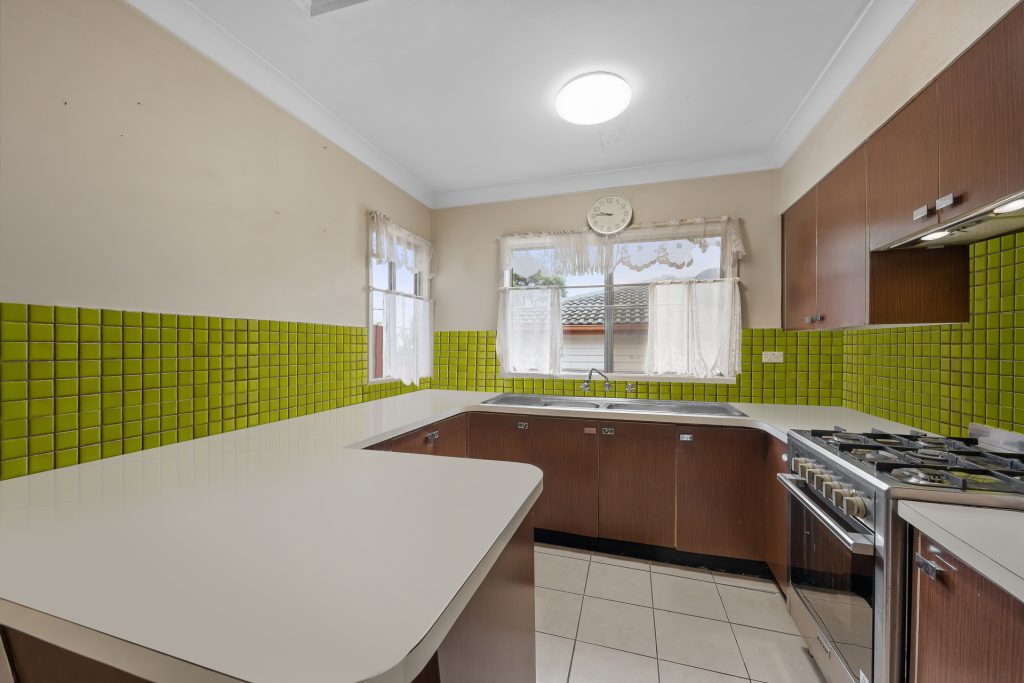 51 Ellam Drive, Seven Hills NSW 2147 - photo 3