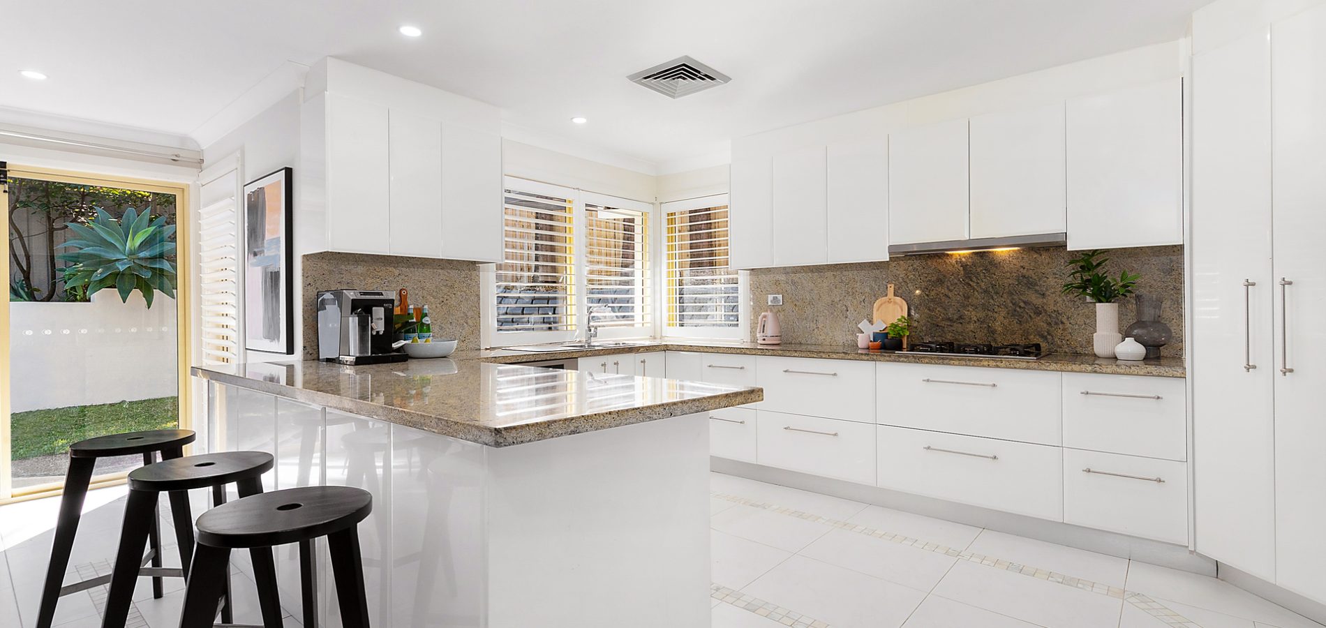 11A Southwood Place, West Pennant Hills NSW 2125 - photo 3