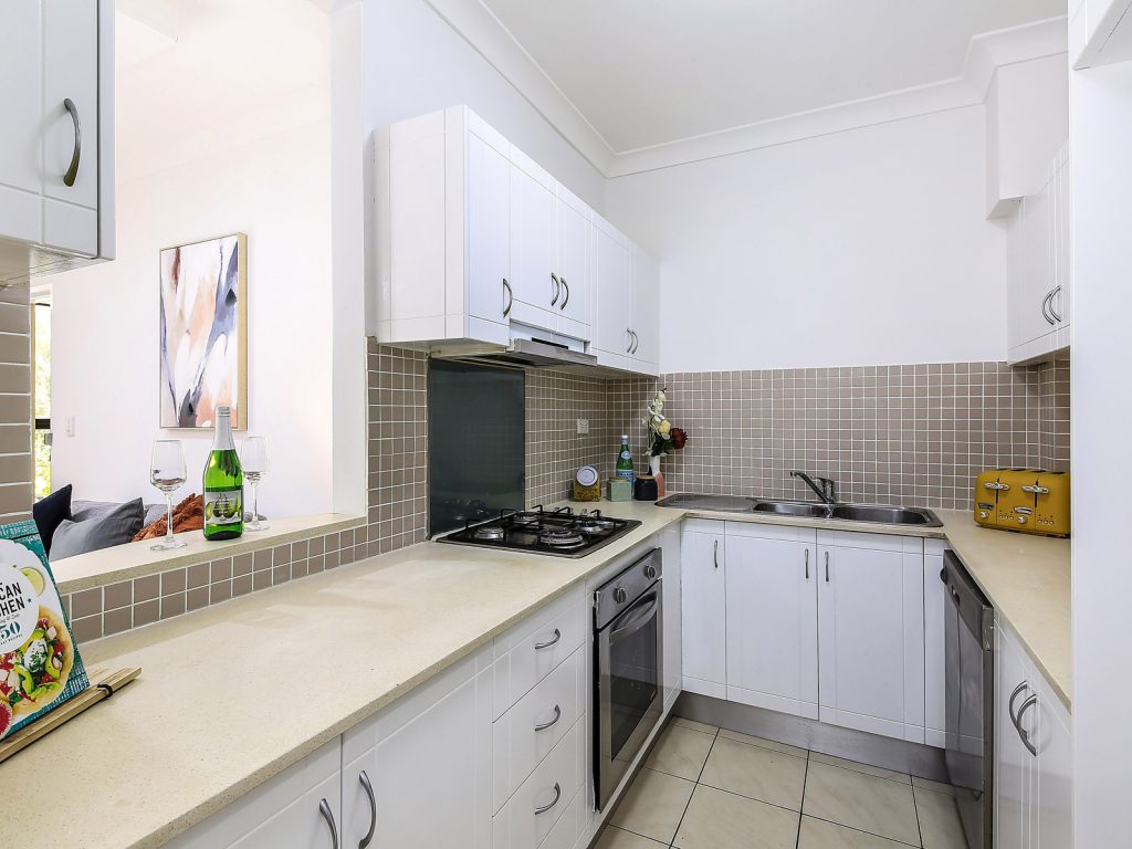 10/10 Reid Avenue, Westmead NSW 2145 - photo 5