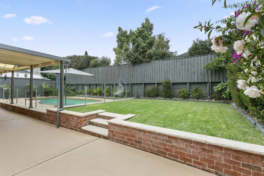 45 Beaumaris Avenue, Castle Hill NSW 2154 - photo 16