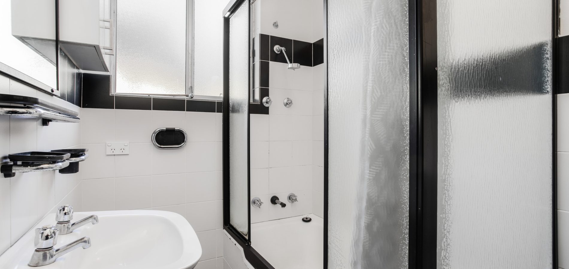 Sold - 3/2 Yangoora Road - New Property in Belmore - Real Estate by Andrew Tour