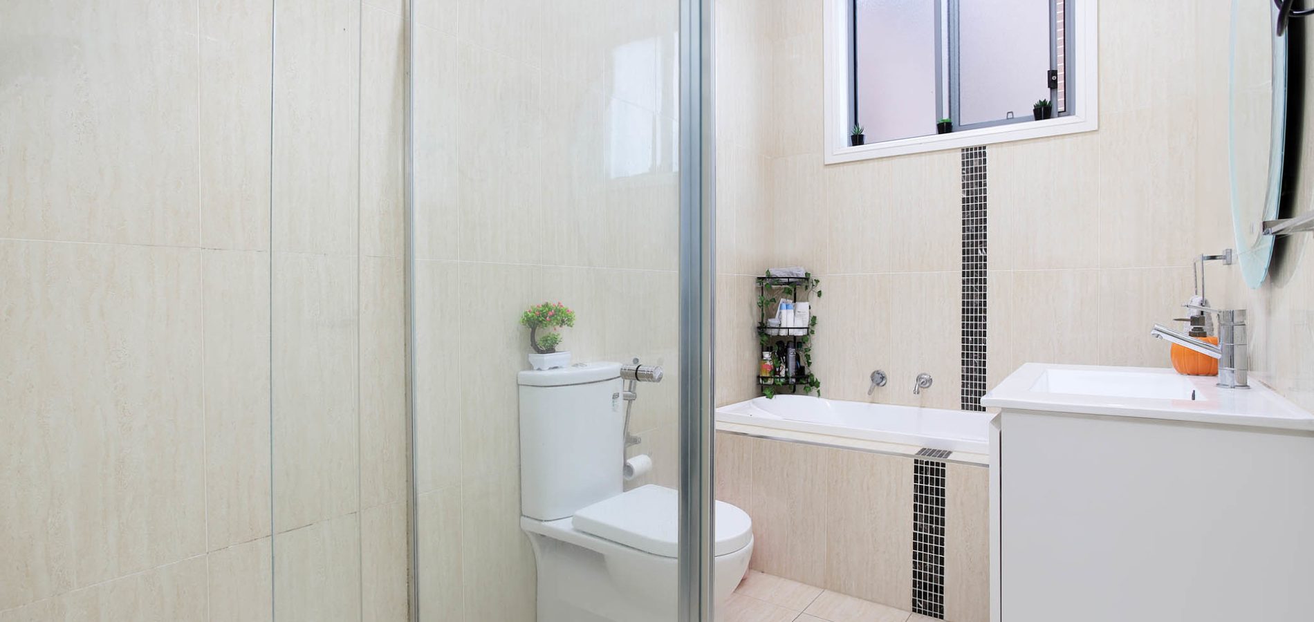 2/60 Magowar Road, Girraween NSW 2145 - photo 8