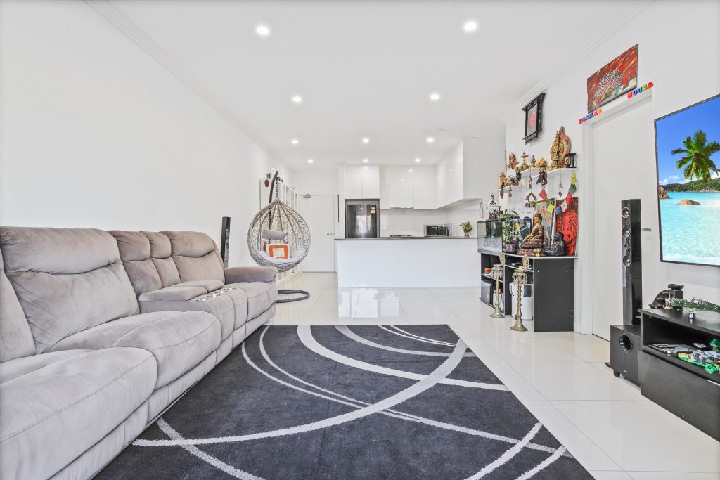 10/97 Stapleton Street, Pendle Hill NSW 2145 - photo 2