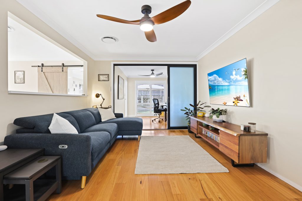 17 Montview Way, Glenwood NSW 2768 - photo 4
