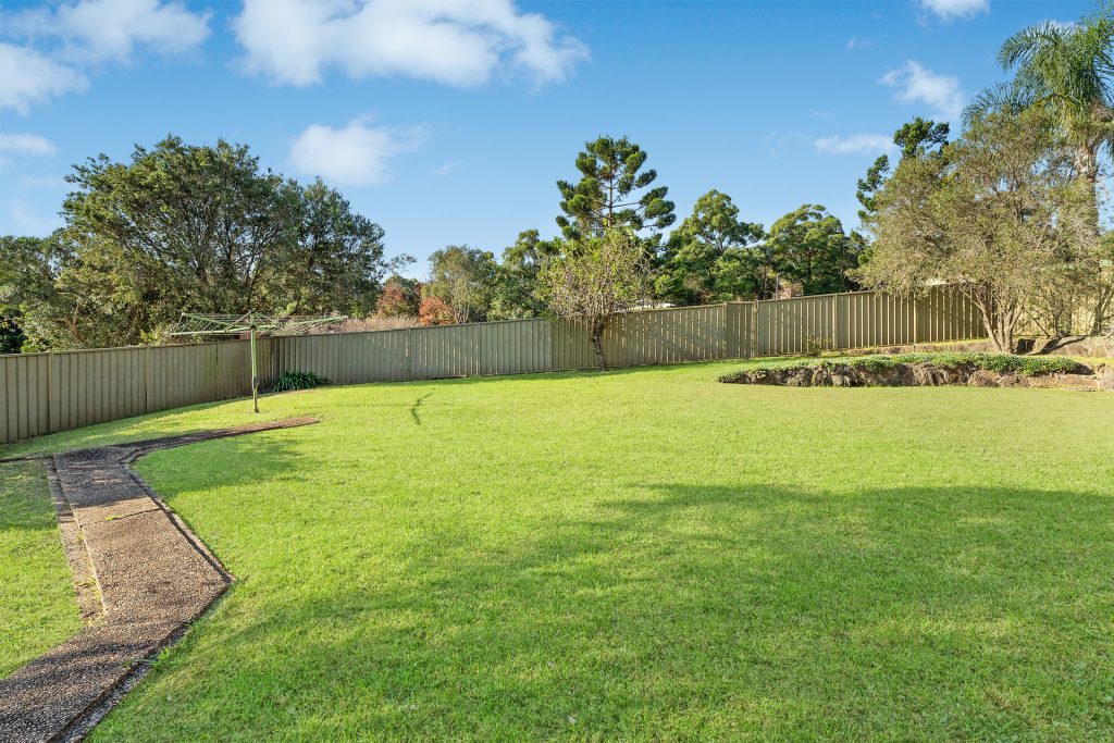 16 Priscilla Place, Baulkham Hills NSW 2153 - photo 11