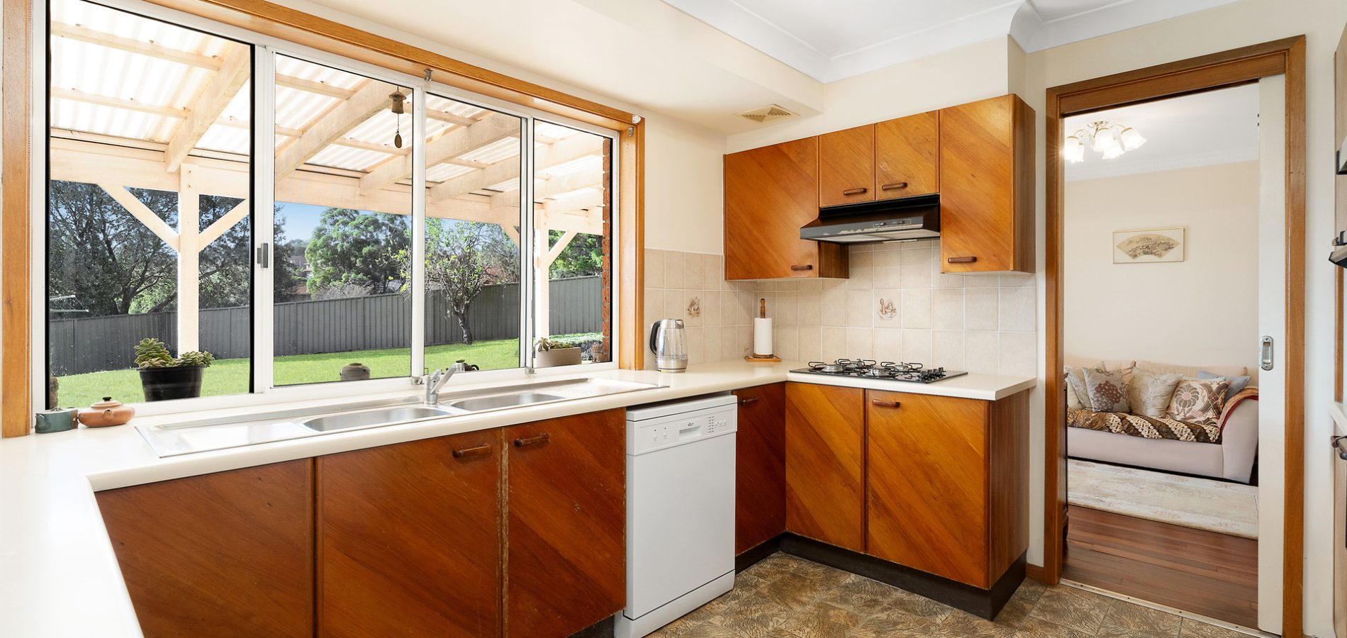 16 Priscilla Place, Baulkham Hills NSW 2153 - photo 3