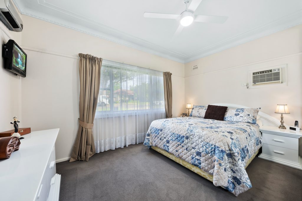 12 Fuller Street, Seven Hills NSW 2147 - photo 3