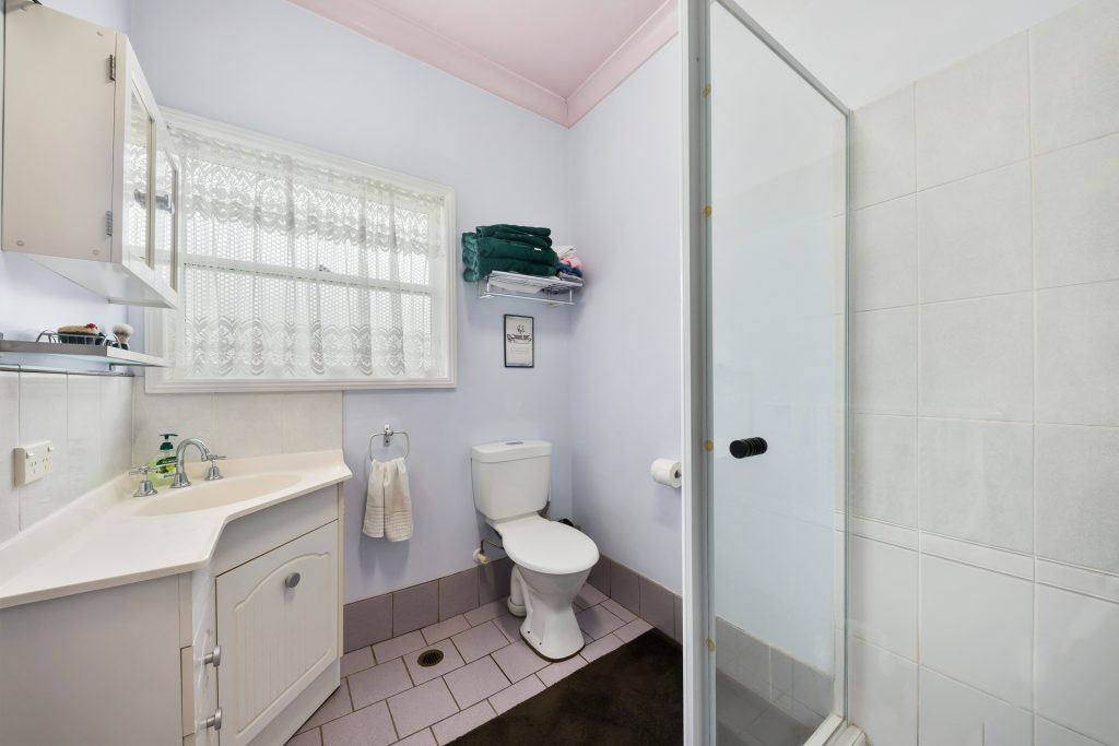 12 Fuller Street, Seven Hills NSW 2147 - photo 8