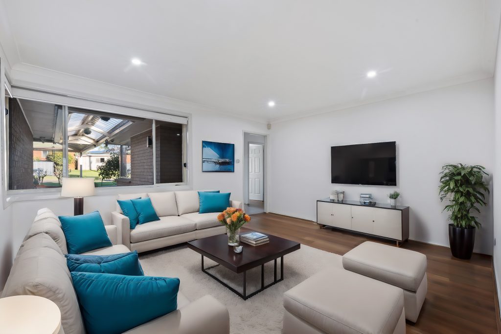 7 Zambesi Road, Seven Hills NSW 2147 - photo 2
