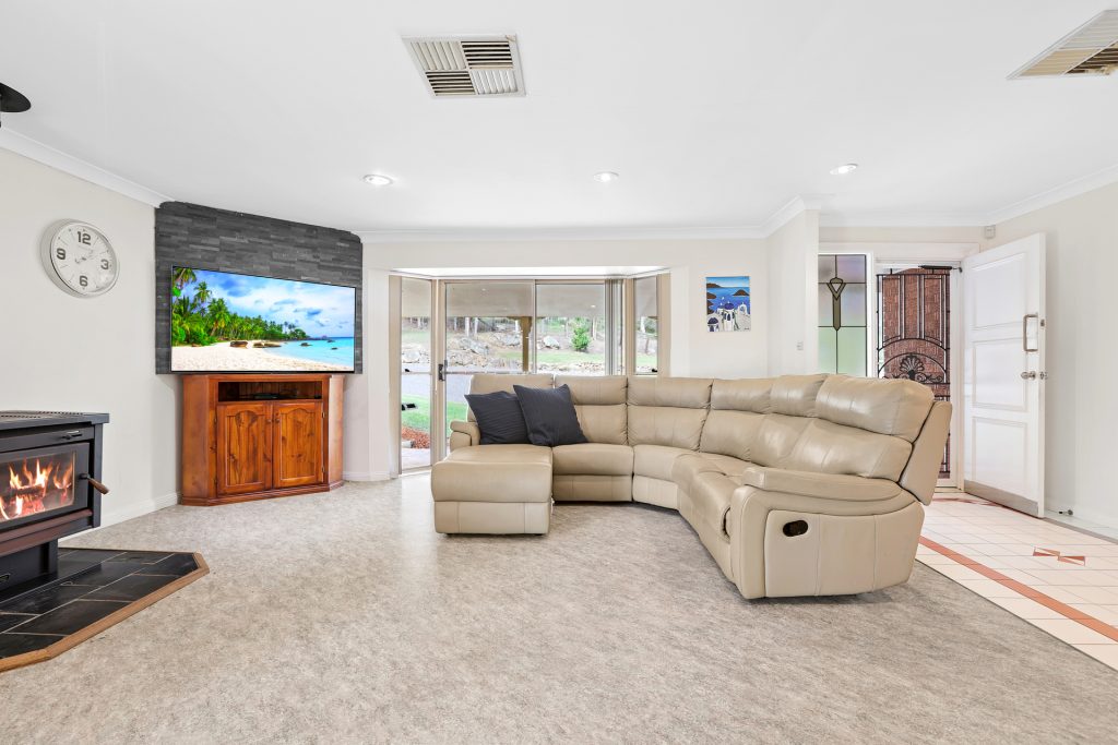 82 Wattle Crescent, Glossodia NSW 2756 - photo 8