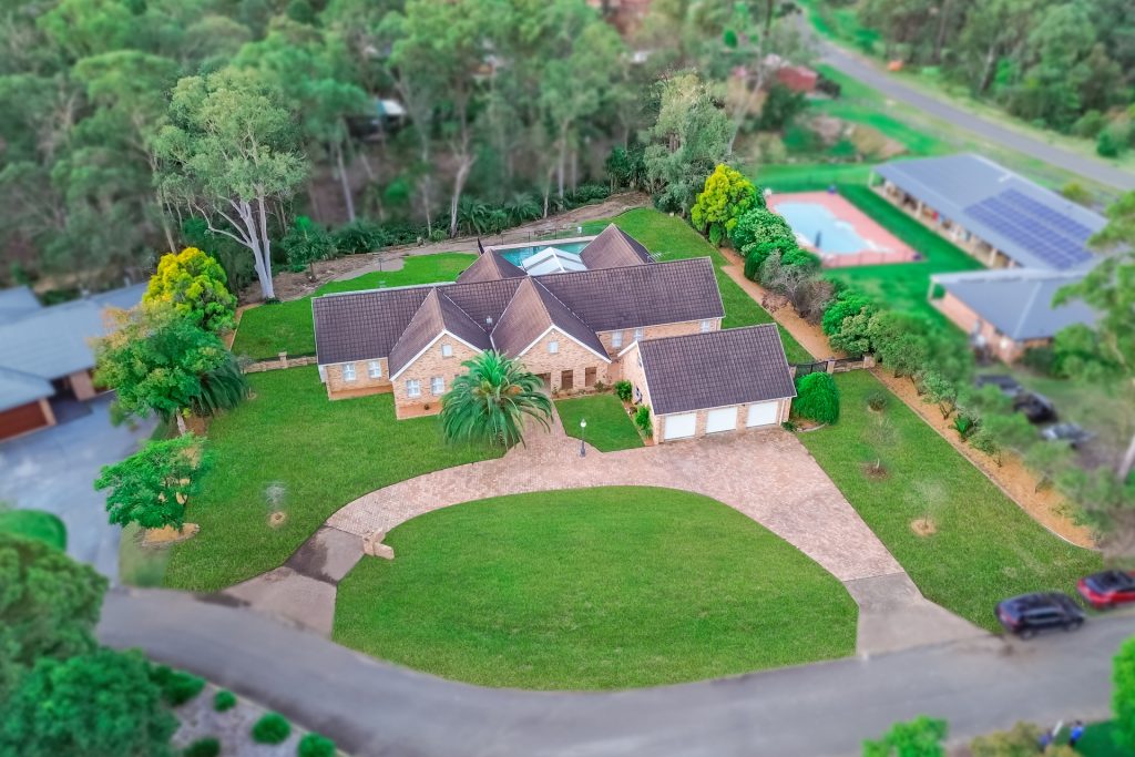 6 Morstone Place, Windsor Downs NSW 2756 - photo 2