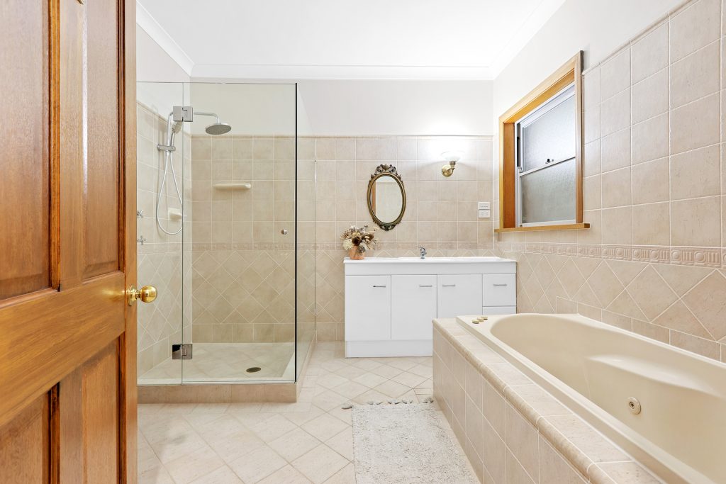 6 Morstone Place, Windsor Downs NSW 2756 - photo 18