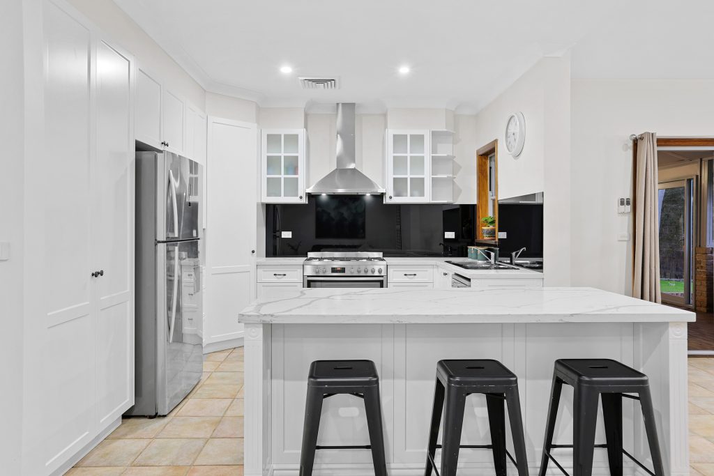 6 Morstone Place, Windsor Downs NSW 2756 - photo 5