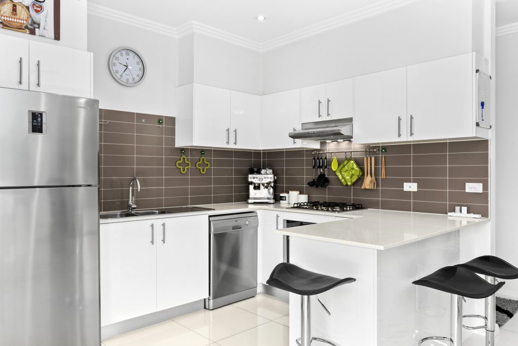 4/181 Targo Road, Girraween NSW 2145 - photo 4