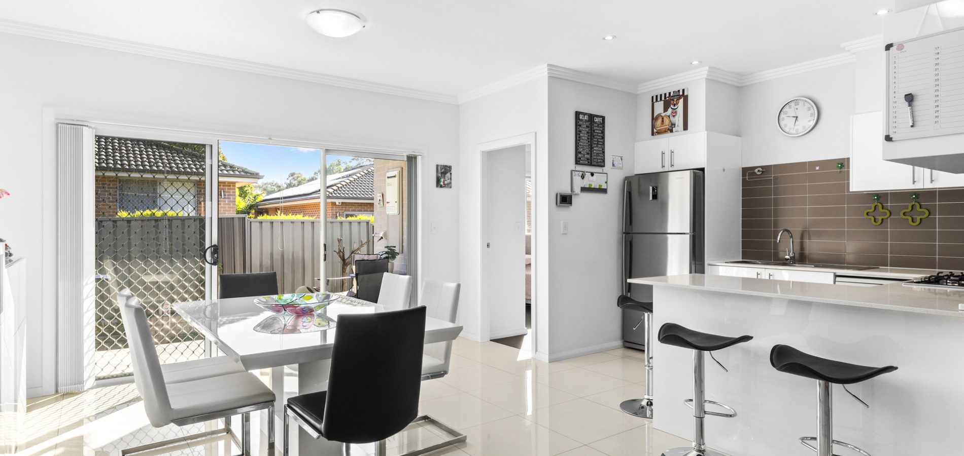 4/181 Targo Road, Girraween NSW 2145 - photo 5
