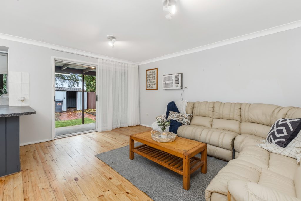 74 Rosina Crescent, Kings Langley NSW 2147 - photo 5