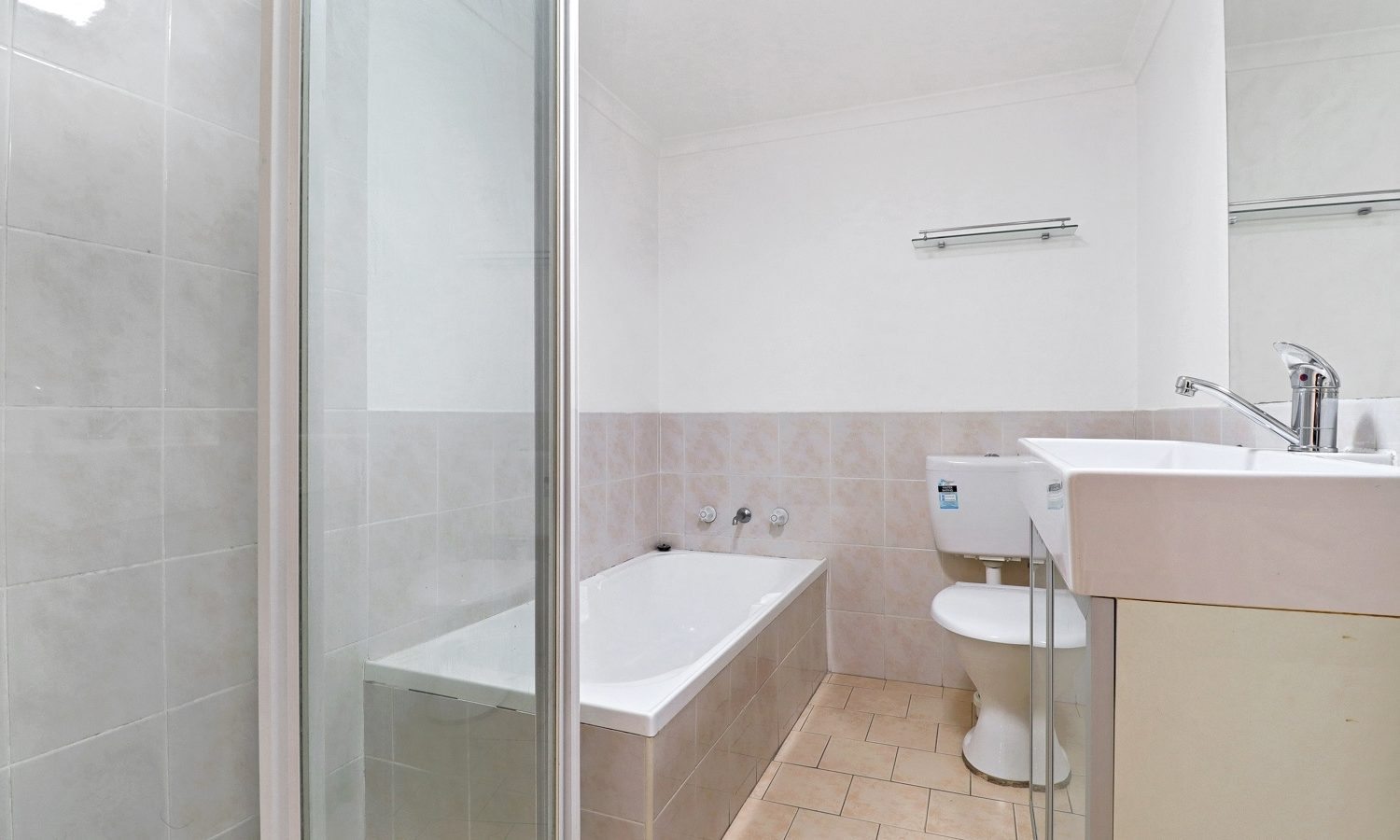 17/8 Fourth Avenue, Blacktown NSW 2148 - photo 7