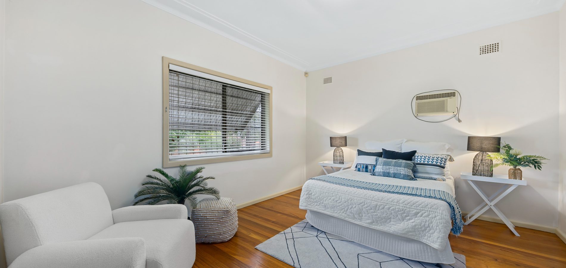 41 Leabons Lane, Seven Hills NSW 2147 - photo 5