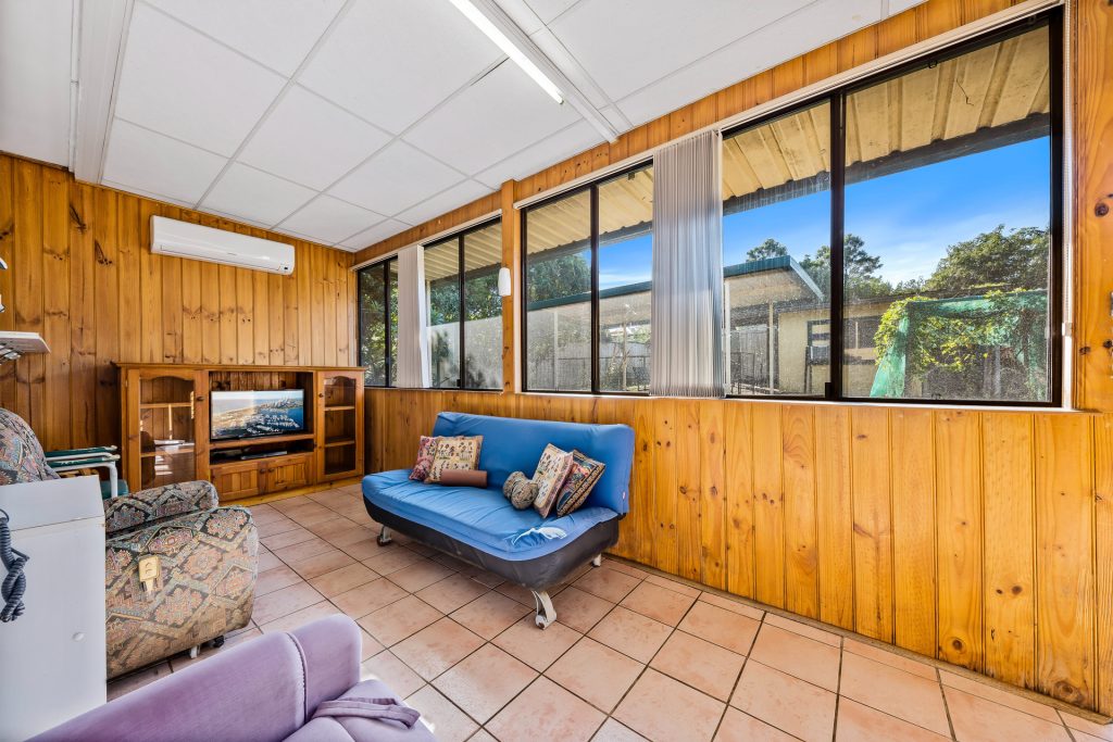 9 Landy Road, Lalor Park NSW 2147 - photo 4
