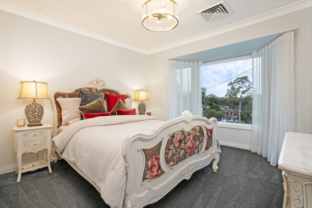 18 Iona Avenue, North Rocks NSW 2151 - photo 9