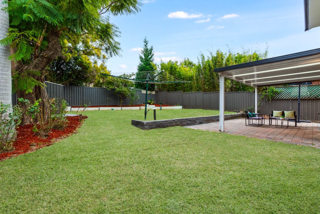 17 Maunder Avenue, Girraween NSW 2145 - photo 15