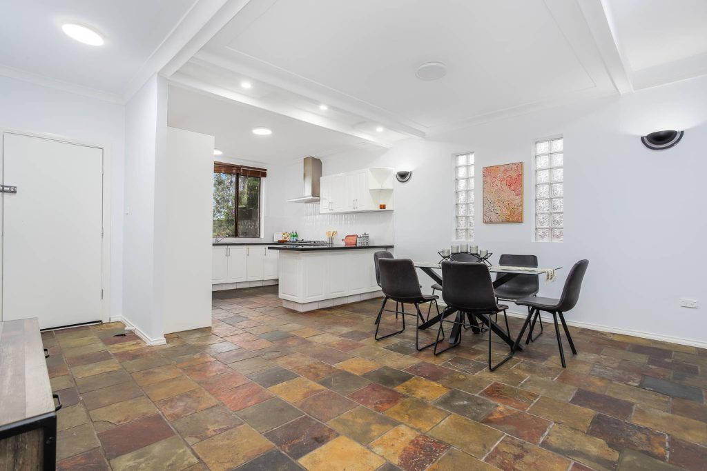 17 Maunder Avenue, Girraween NSW 2145 - photo 3