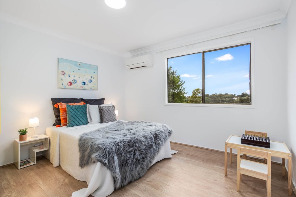 17 Maunder Avenue, Girraween NSW 2145 - photo 9