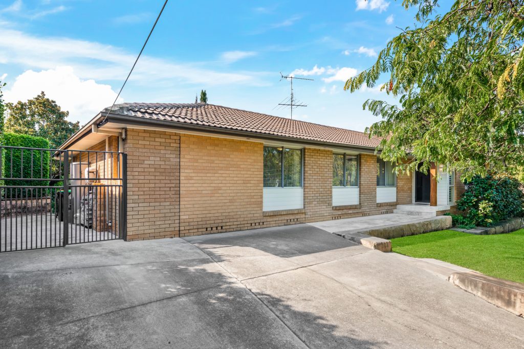 3 Peel Road, Baulkham Hills NSW 2153 - photo 8