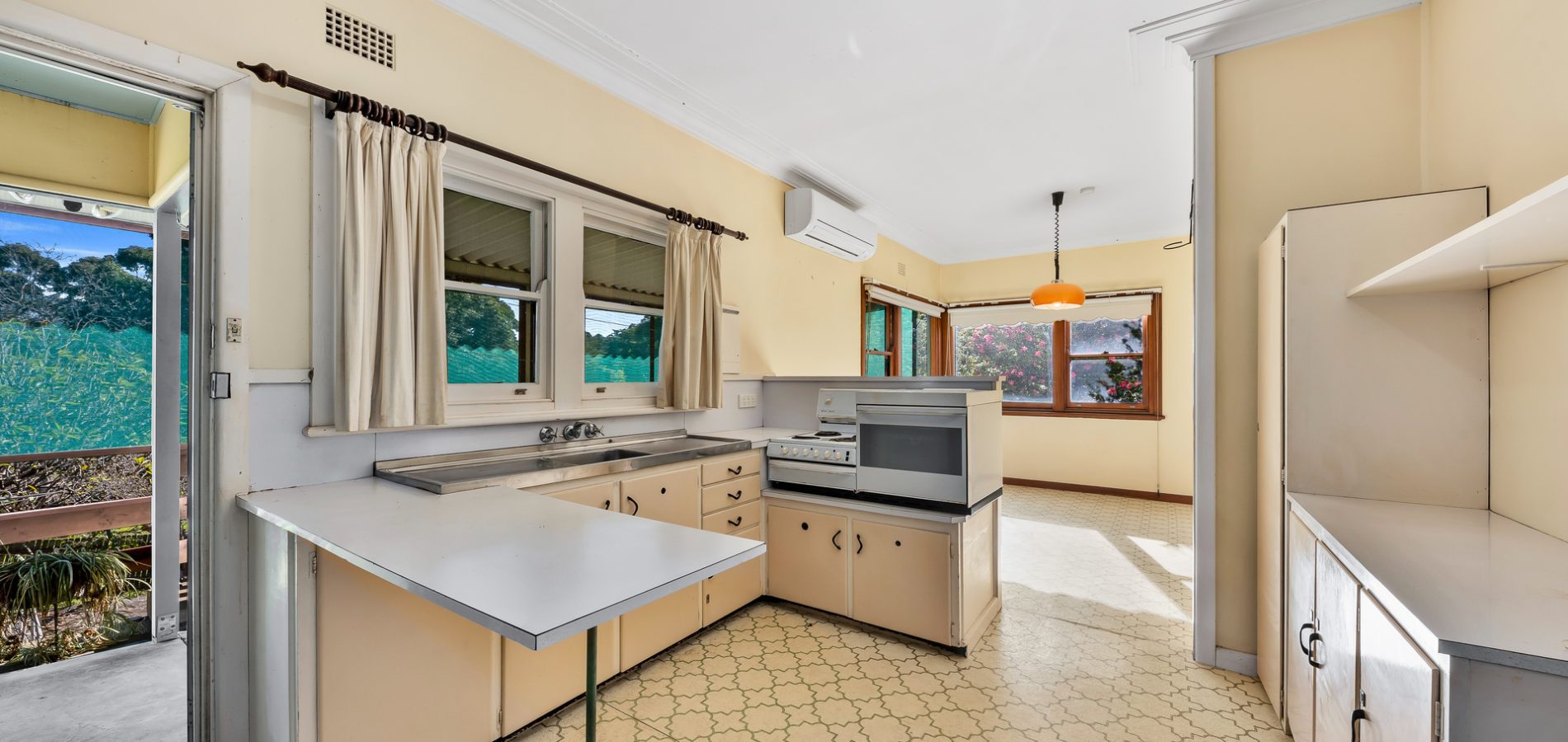 50 Gollan Avenue, Oatlands NSW 2117 - photo 4